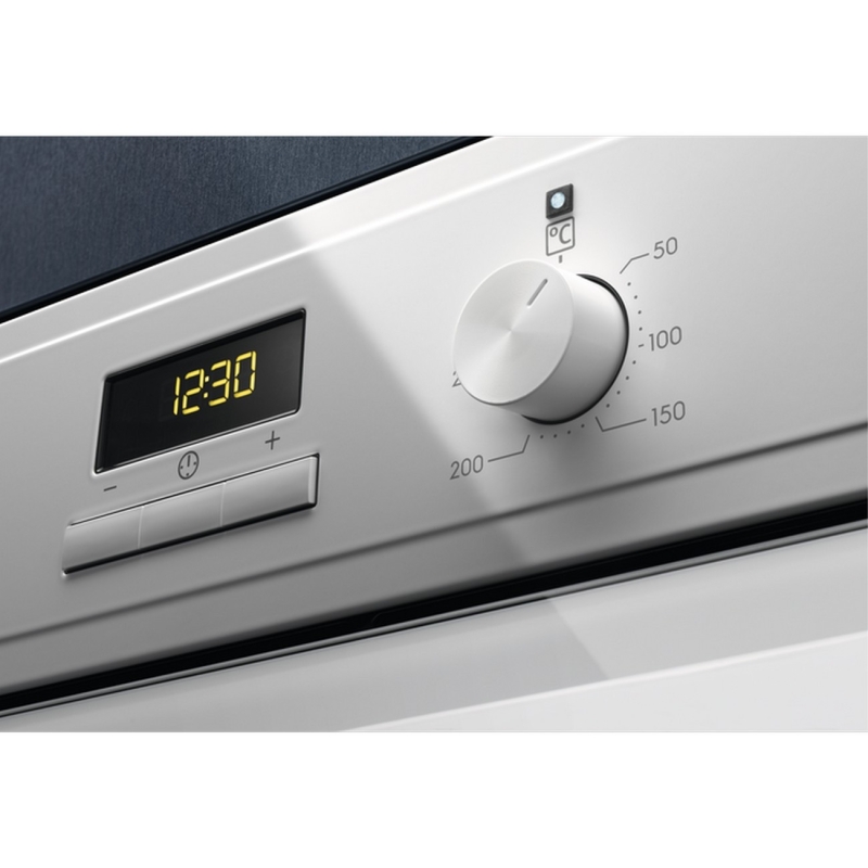 Electrolux EOF3H40BW - Image 4