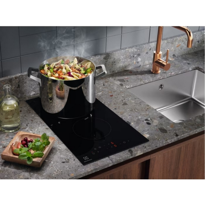 Electrolux LHR3233CK - Image 2