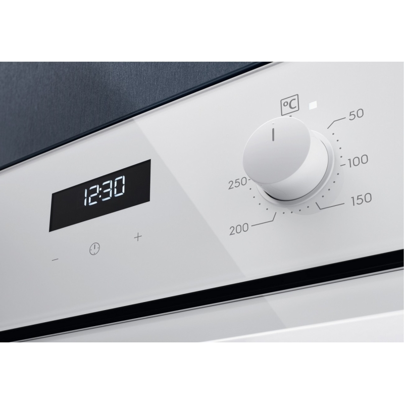Electrolux EOF5F50BV - Image 2